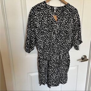 EPretty Chicago Black and White Diamond Romper